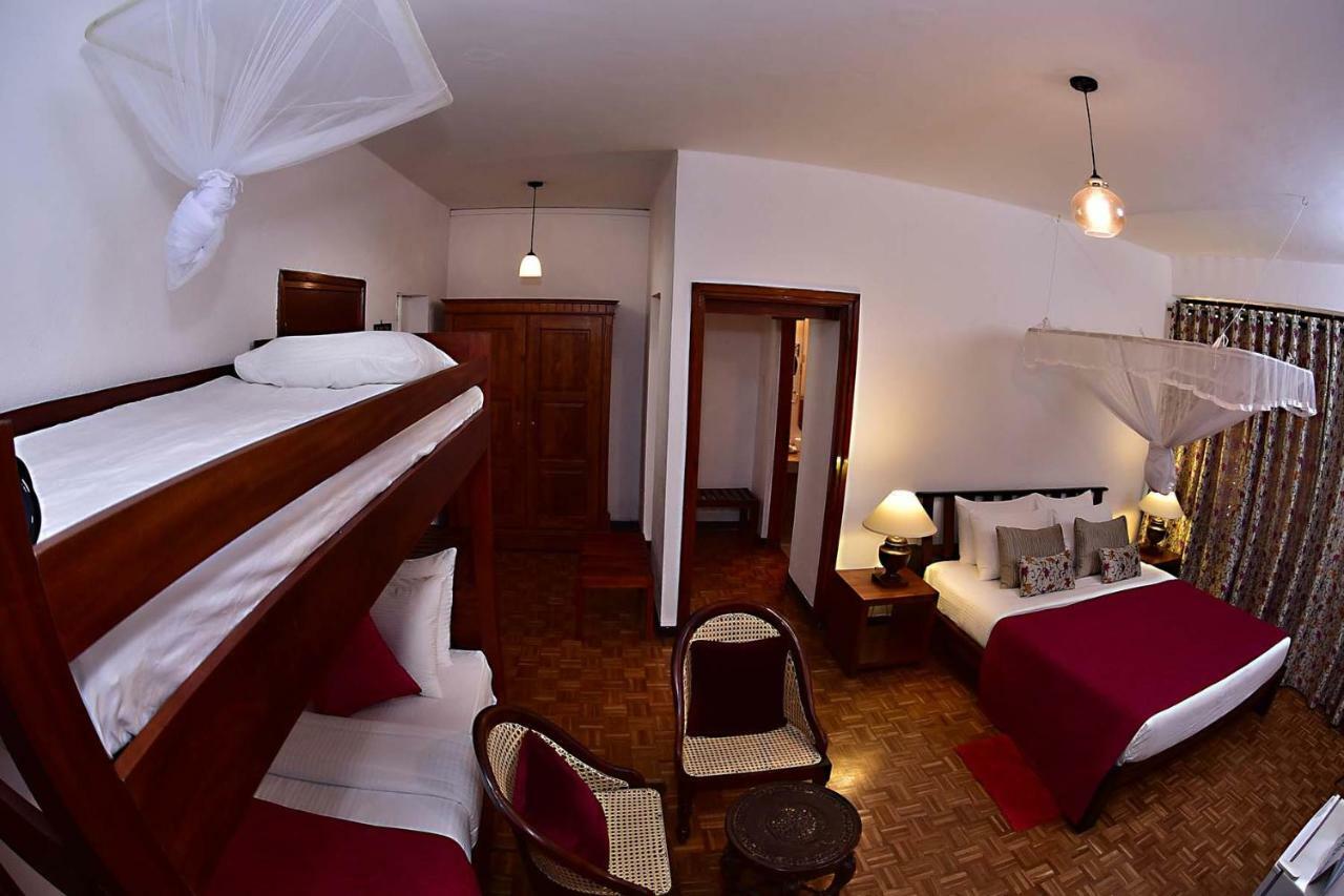 Villa Colombo Villa *